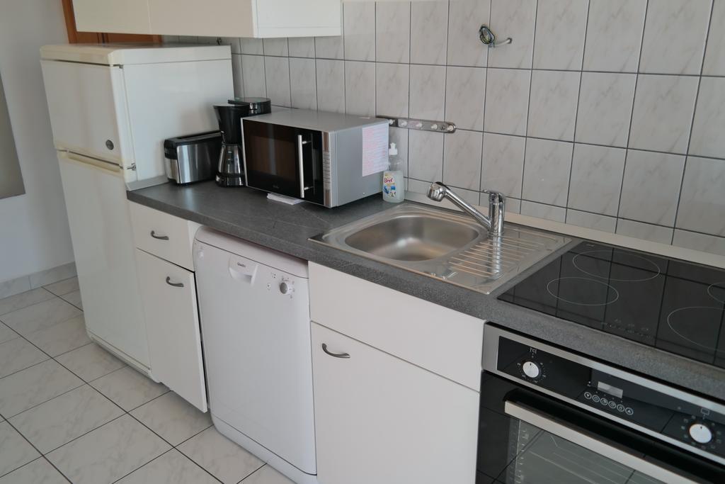 Direkt Am Meer-Apartments Puntaplanka Rogoznica  Extérieur photo