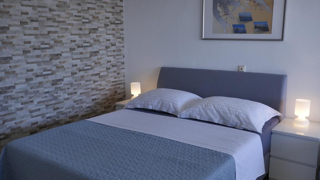 Direkt Am Meer-Apartments Puntaplanka Rogoznica  Extérieur photo